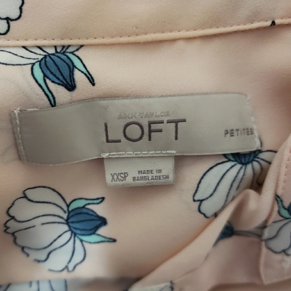 Loft Womans Peach Floral Blouse - Picture 6 of 8